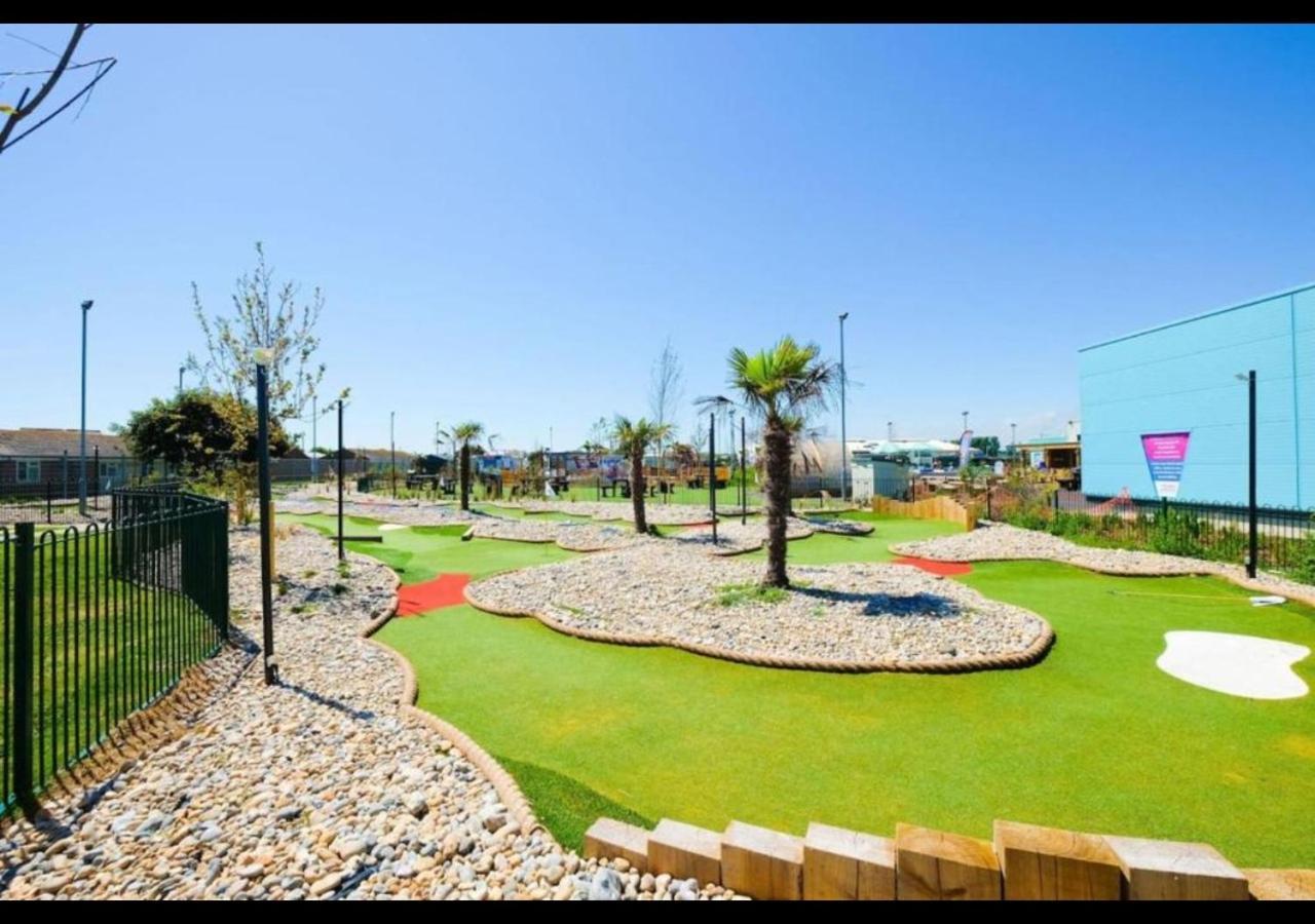 Mp768 - Camber Sands Holiday Park - Huge Lodge - Small Dog Friendly - Sleeps 8 Exteriér fotografie